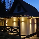 Pod Swierkami & Jacuzzi Vakantiehuis *