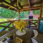 Nyaraló Pod Swierkami & Jacuzzi Jelenia Góra