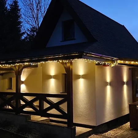 Pod Swierkami & Jacuzzi Vakantiehuis *