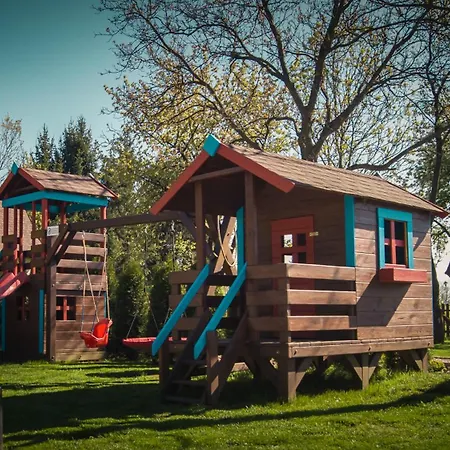 Pod Swierkami & Jacuzzi Дом отдыха *