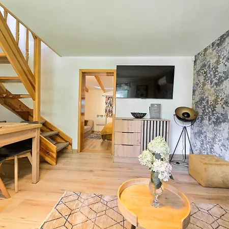 Дом отдыха Pod Swierkami & Jacuzzi