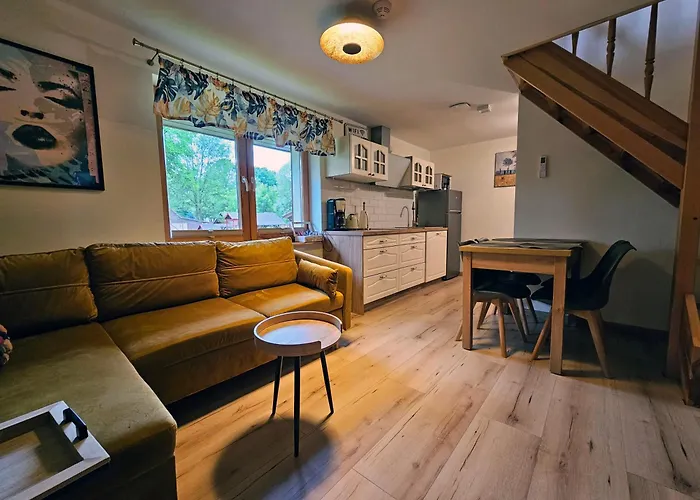 Сasa de vacaciones Pod Swierkami & Jacuzzi Jelenia Góra