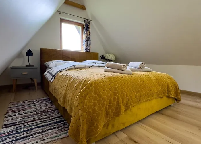 Pod Swierkami & Jacuzzi * Еленя-Гура