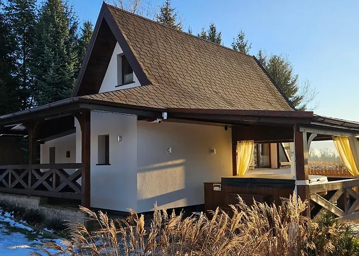 Pod Swierkami & Jacuzzi Дом отдыха