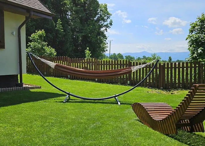 Сasa de vacaciones Pod Swierkami & Jacuzzi Jelenia Góra