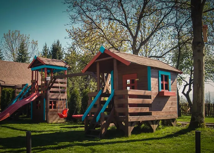 Pod Swierkami & Jacuzzi Сasa de vacaciones *